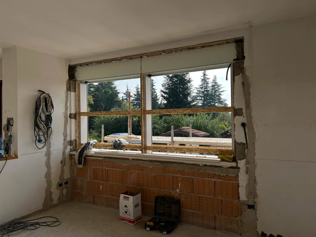 Costruzione cassonetto e tapparelle finestra